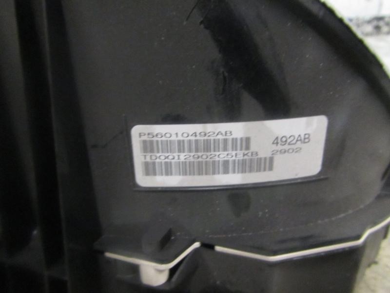 Recambio de cuadro instrumentos para chrysler jeep cherokee (kj) 2.4 cat referencia OEM IAM 56010492AB 04828962AB 