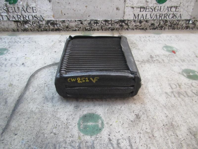 Recambio de evaporador aire acondicionado para chrysler jeep cherokee (kj) 2.4 cat referencia OEM IAM 5066549AA  