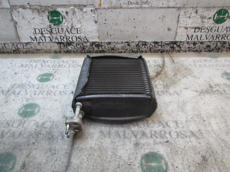 Recambio de evaporador aire acondicionado para chrysler jeep cherokee (kj) 2.4 cat referencia OEM IAM 5066549AA  