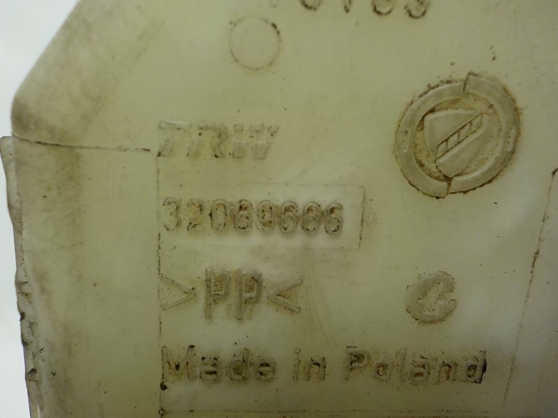 Recambio de bomba freno para ford ka (ccu) 1.2 8v cat referencia OEM IAM 1560813 32069666 