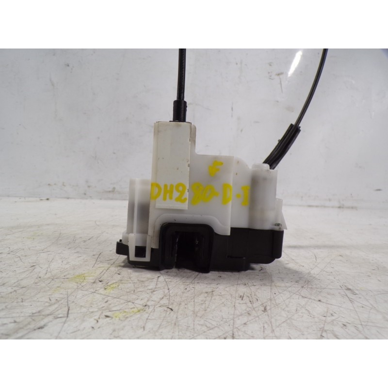 Recambio de cerradura puerta delantera izquierda para fiat nuova 500 (150) 1.2 cat referencia OEM IAM 52041739 52041739 