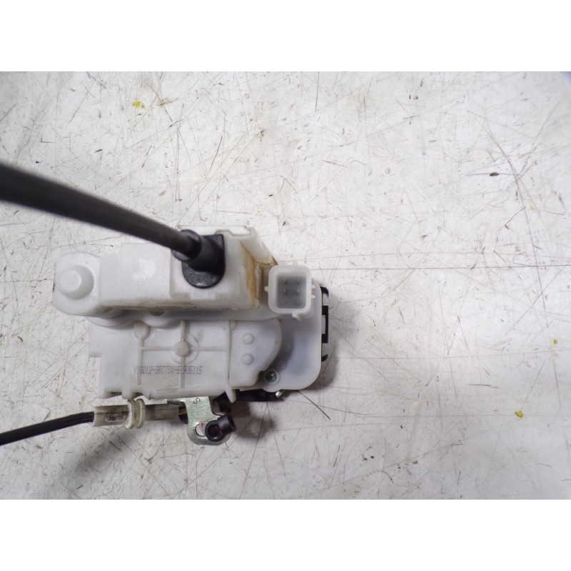 Recambio de cerradura puerta delantera izquierda para fiat nuova 500 (150) 1.2 cat referencia OEM IAM 52041739 52041739 