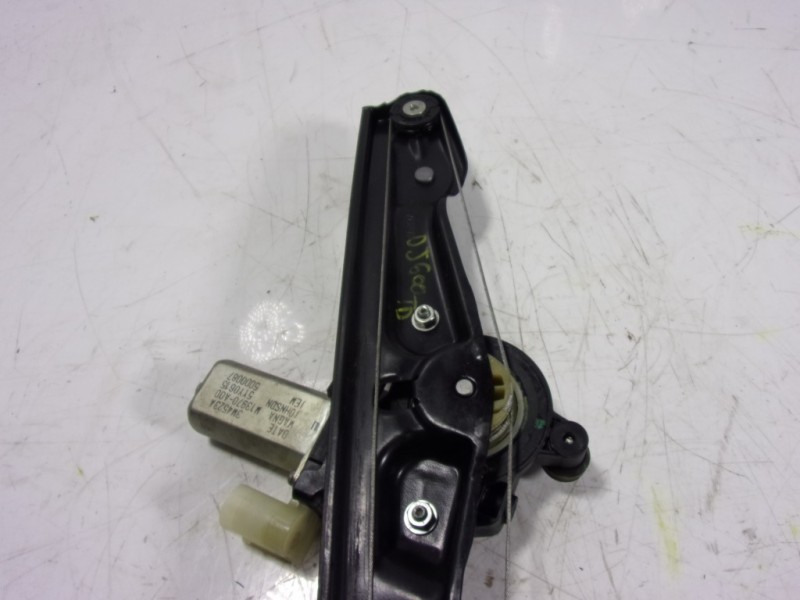 Recambio de elevalunas trasero derecho para bmw serie 1 lim. (f20) 118i referencia OEM IAM 51357281884 7242556 