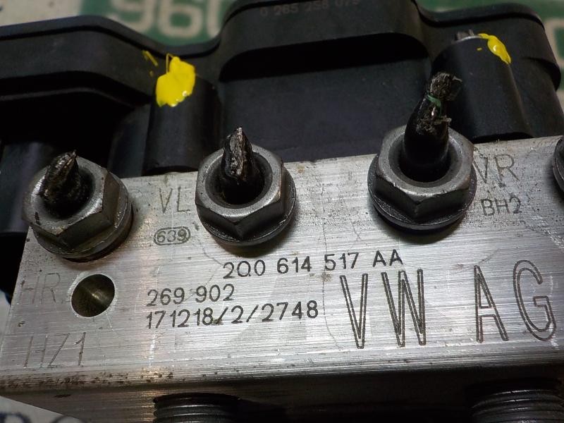 Recambio de abs para seat arona style referencia OEM IAM 2Q0614517AGBEF 2Q0614517AA 