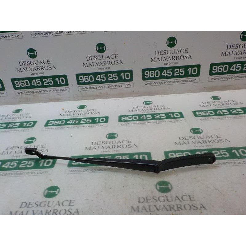 Recambio de brazo limpia delantero izquierdo para seat arona style referencia OEM IAM 6F1955409  