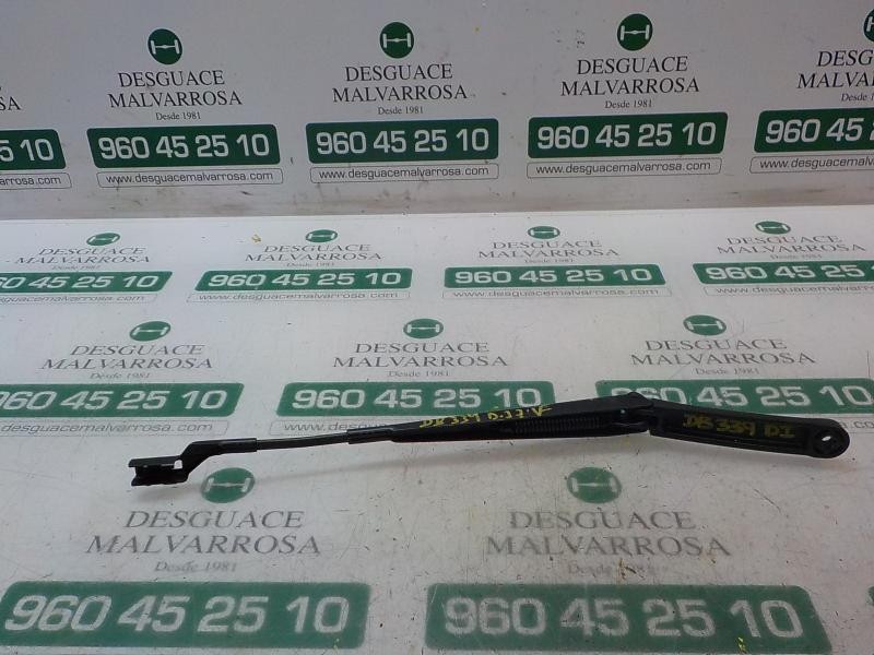 Recambio de brazo limpia delantero izquierdo para seat arona style referencia OEM IAM 6F1955409  