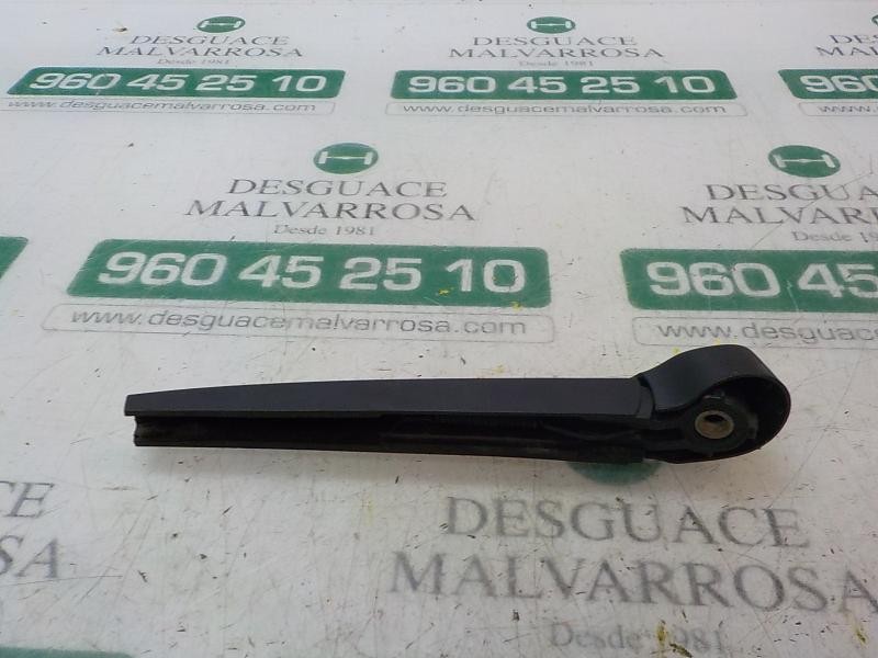 Recambio de brazo limpia trasero para seat arona style referencia OEM IAM 6R6955707B  