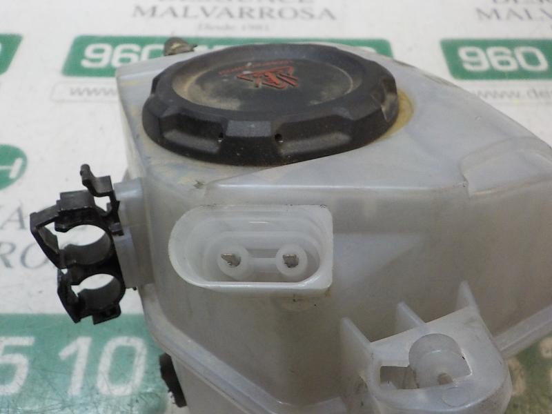 Recambio de deposito expansion para seat arona style referencia OEM IAM 2Q0121407D  