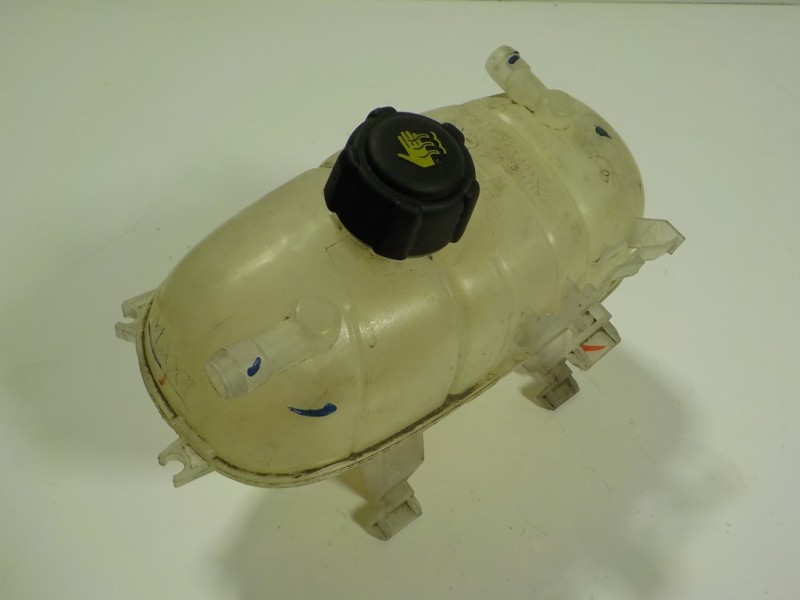 Recambio de deposito expansion para renault trafic furgón 2.0 dci diesel energy referencia OEM IAM 217100118R  