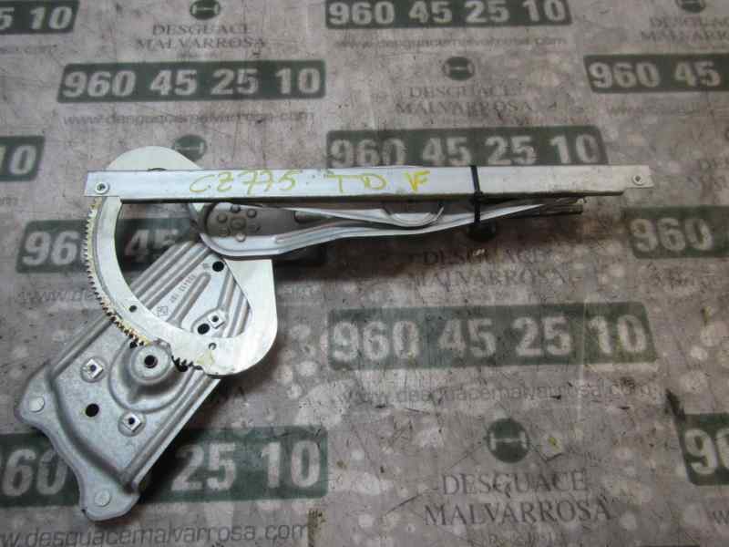 Recambio de elevalunas trasero derecho para renault scenic iii grand family edition referencia OEM IAM 827208148R  