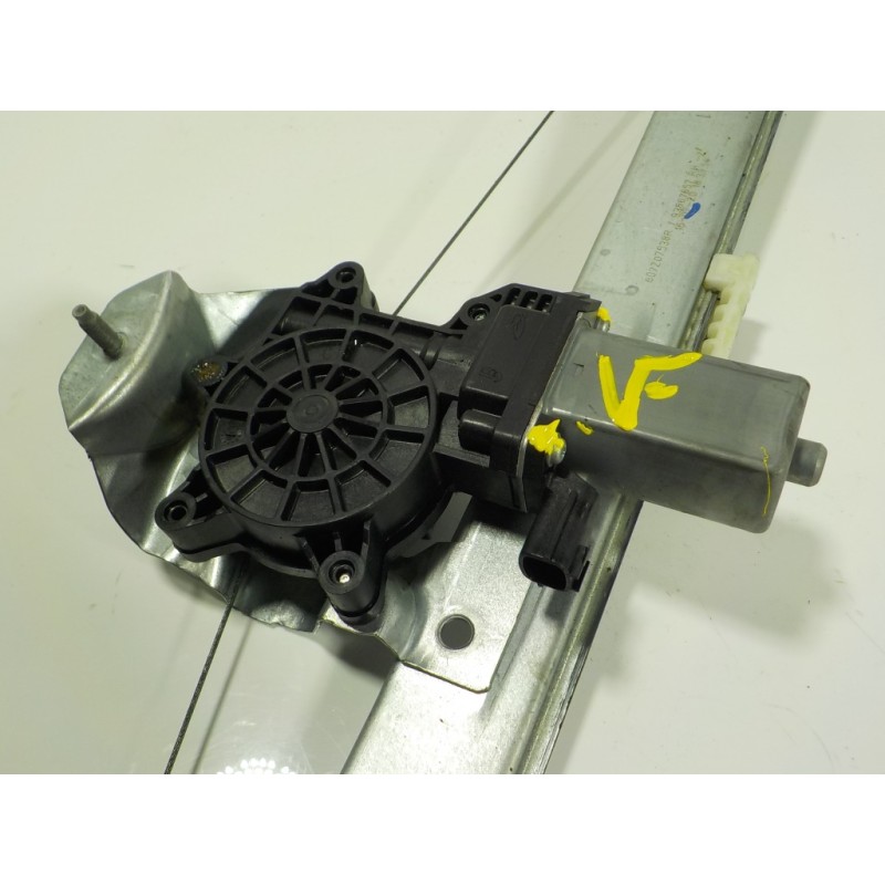 Recambio de elevalunas delantero derecho para renault trafic furgón 2.0 dci diesel energy referencia OEM IAM 807207538R 80720753