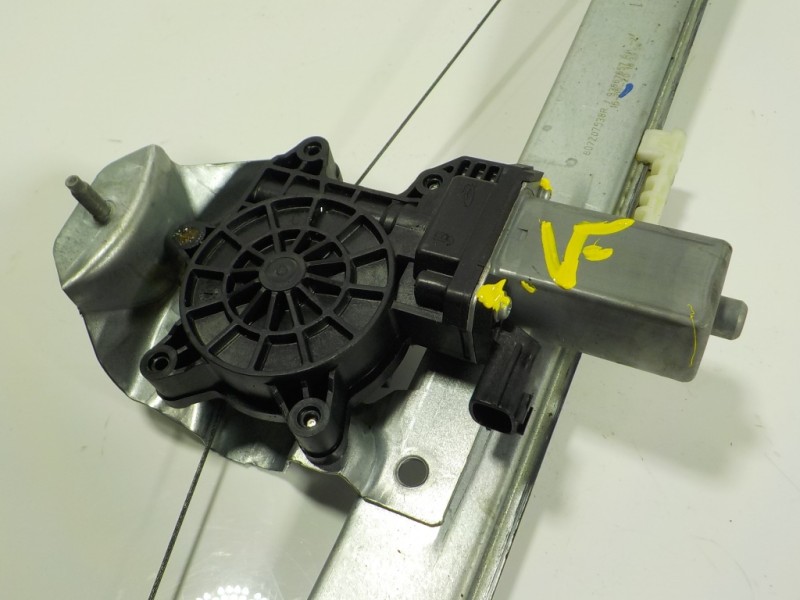 Recambio de elevalunas delantero derecho para renault trafic furgón 2.0 dci diesel energy referencia OEM IAM 807207538R 80720753