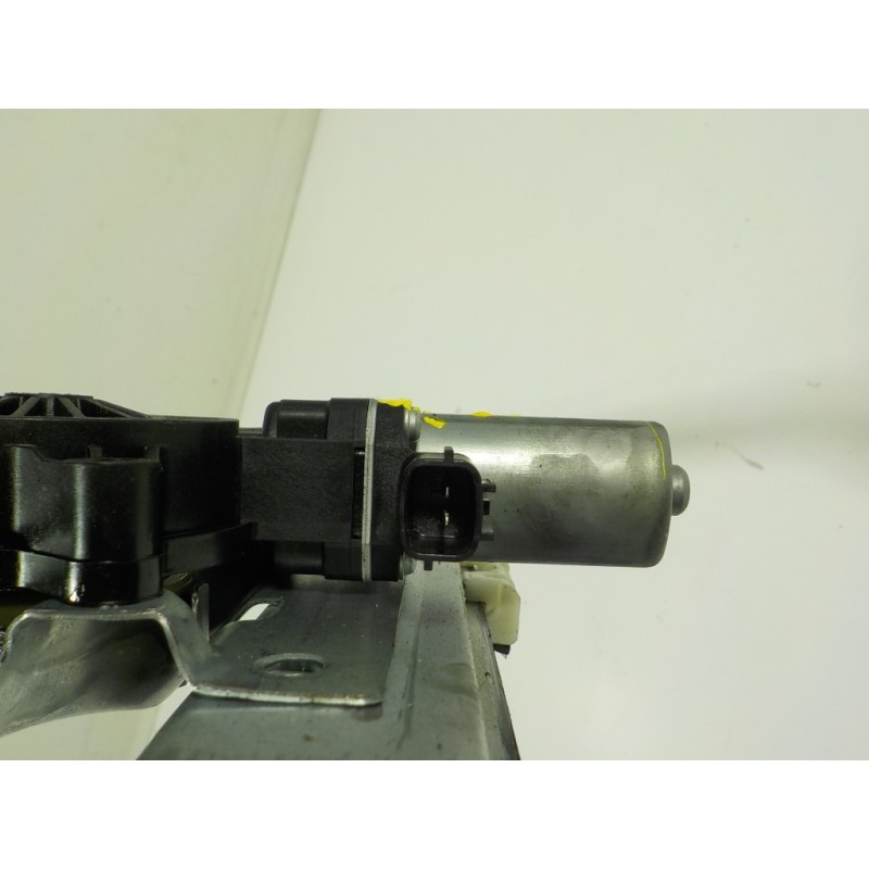 Recambio de elevalunas delantero derecho para renault trafic furgón 2.0 dci diesel energy referencia OEM IAM 807207538R 80720753