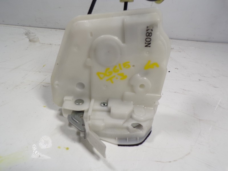 Recambio de cerradura puerta trasera izquierda para mazda cx-3 2.0 16v cat referencia OEM IAM   