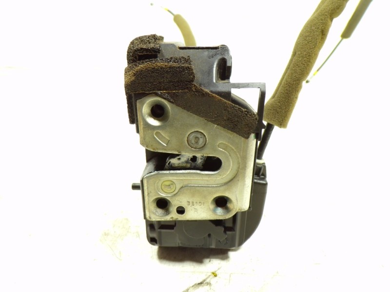 Recambio de cerradura puerta trasera derecha para renault koleos 2.0 dci diesel fap referencia OEM IAM 825029849R  