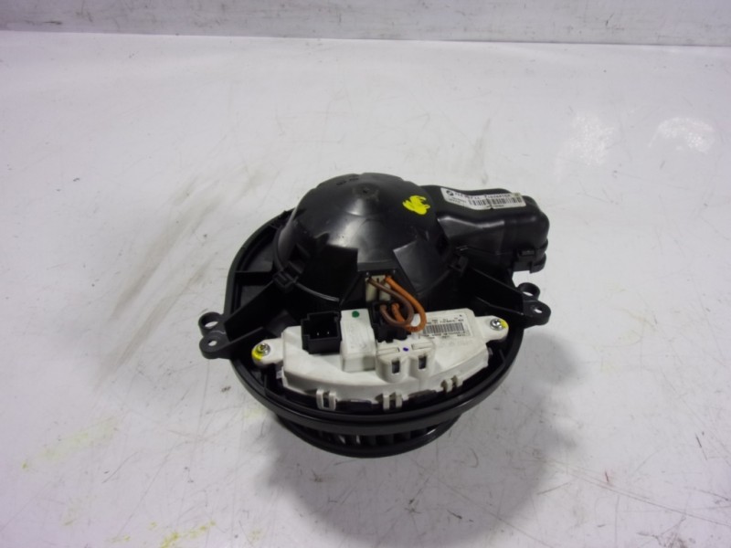 Recambio de motor calefaccion para bmw serie 1 lim. (f20) 118i referencia OEM IAM 64119350395 T1014415A T1014415A