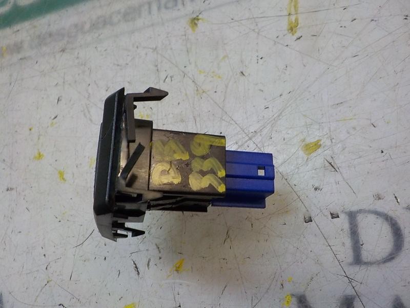 Recambio de warning para seat arona style referencia OEM IAM 6F09532351QB  