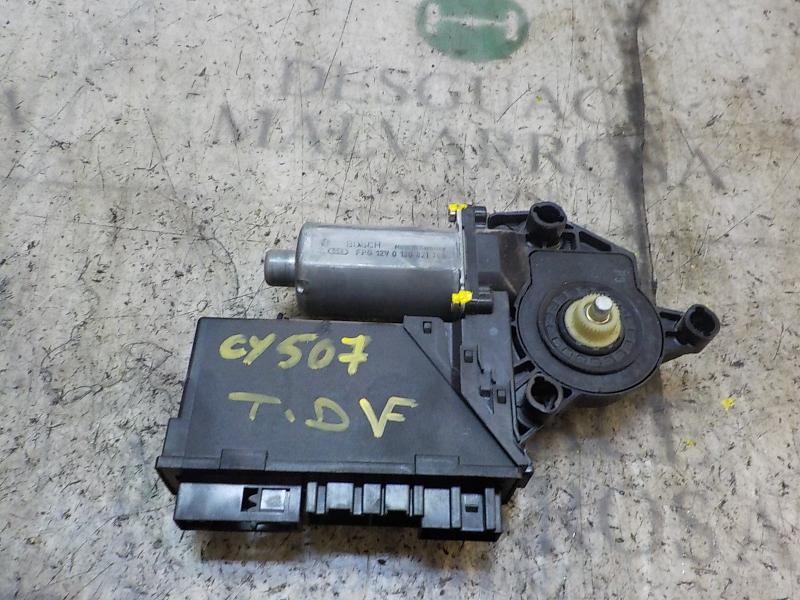 Recambio de motor elevalunas trasero derecho para audi a4 berlina (8e) 1.9 tdi referencia OEM IAM   