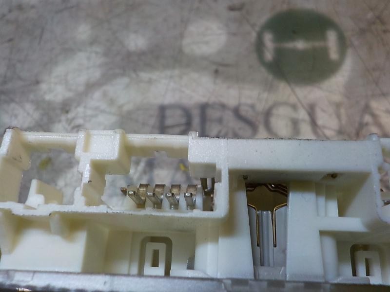 Recambio de piloto interior para citroën c3 picasso 1.4 16v referencia OEM IAM   