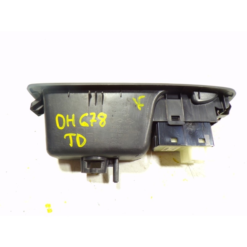 Recambio de mando elevalunas trasero derecho para renault koleos 2.0 dci diesel fap referencia OEM IAM 25411JY00B 25411JY00B 