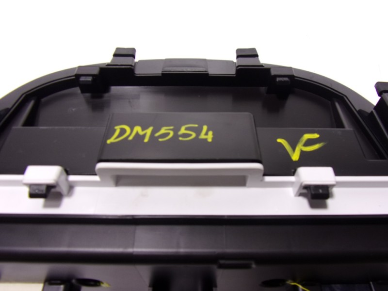 Recambio de cuadro instrumentos para toyota yaris 1.5 vvti hev referencia OEM IAM  83800K0522 