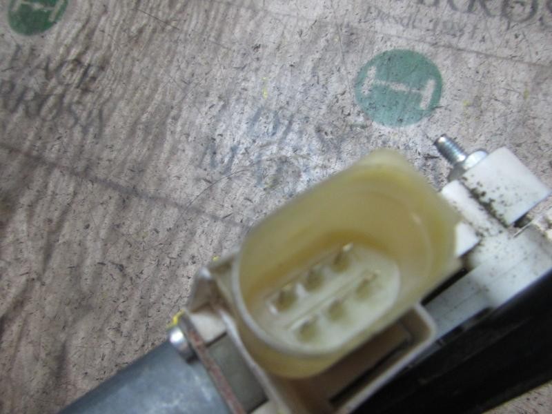 Recambio de elevalunas delantero izquierdo para bmw serie 3 berlina (e90) 320d referencia OEM IAM 51337140587  