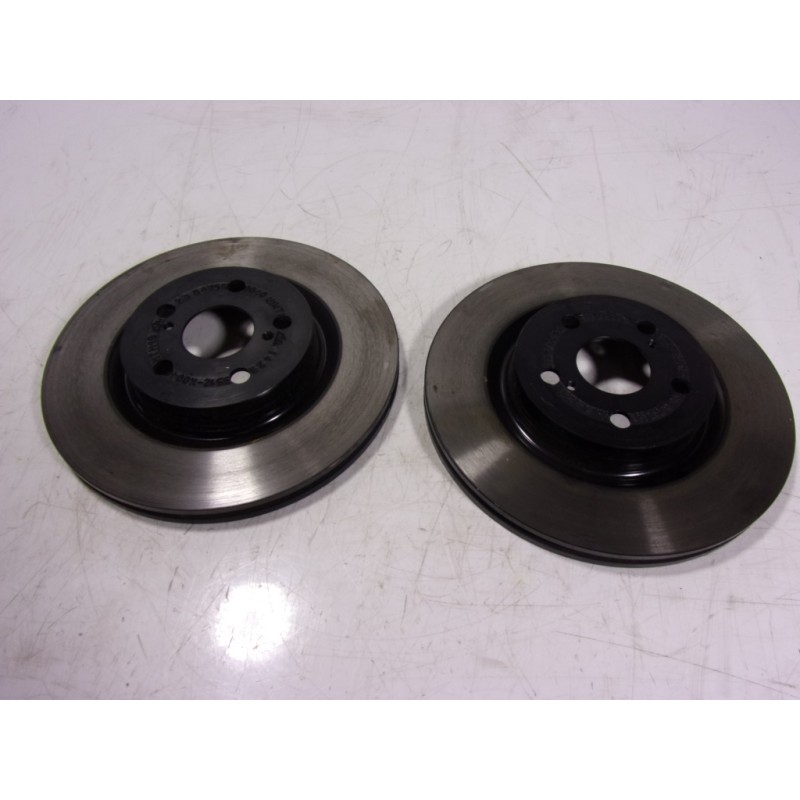 Recambio de disco freno delantero para toyota yaris 1.5 vvti hev referencia OEM IAM   