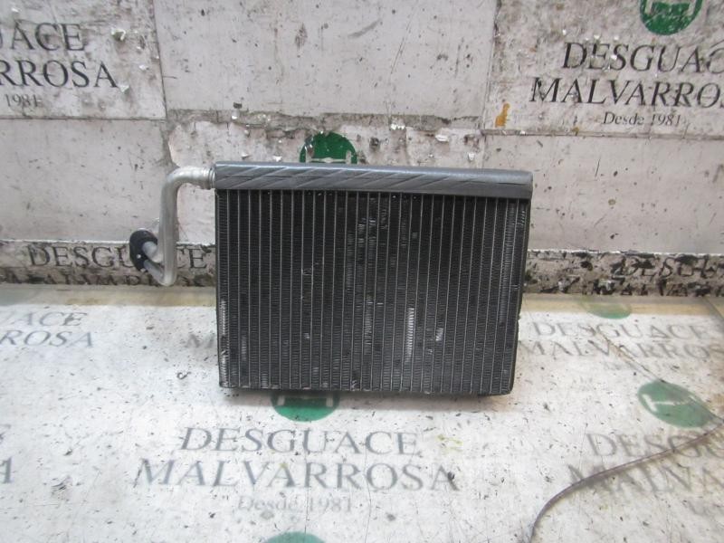 Recambio de evaporador aire acondicionado para bmw serie 3 berlina (e90) 320d referencia OEM IAM 64119290888  