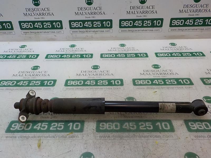 Recambio de amortiguador trasero izquierdo para hyundai i20 klass referencia OEM IAM 55310C8000  
