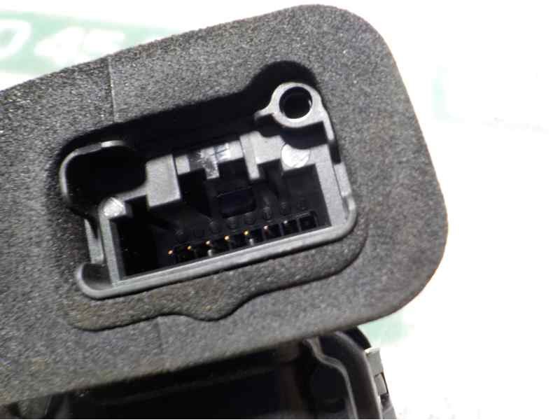 Recambio de cerradura puerta delantera derecha para skoda fabia 1.0 mpi referencia OEM IAM 5TB837016A 5TB837016A 