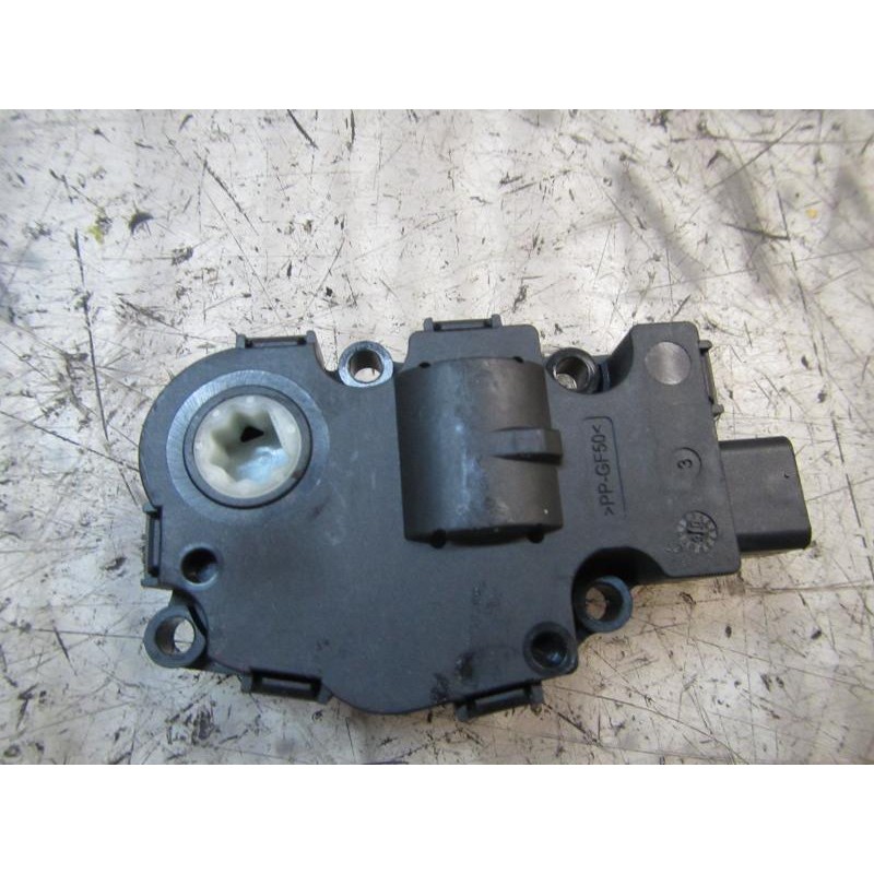 Recambio de motor apertura trampillas climatizador para bmw serie 3 berlina (e90) 320d referencia OEM IAM 64119321034  