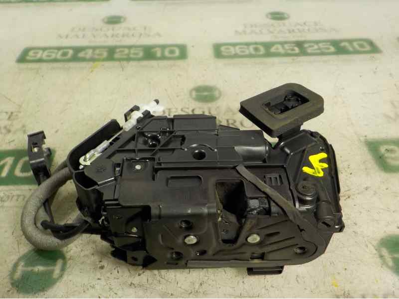 Recambio de cerradura puerta trasera derecha para skoda fabia 1.0 mpi referencia OEM IAM 5G4839016D 5TA839016E 