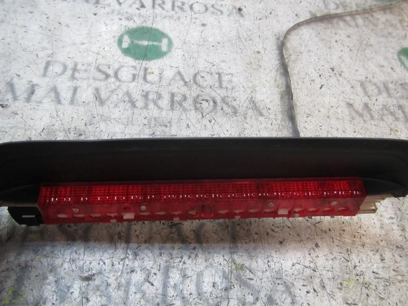 Recambio de piloto trasero central para bmw serie 3 berlina (e90) 320d referencia OEM IAM 63257145519  