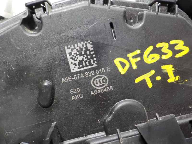 Recambio de cerradura puerta trasera izquierda para skoda fabia 1.0 mpi referencia OEM IAM 5G4839015D 5TA839015E 