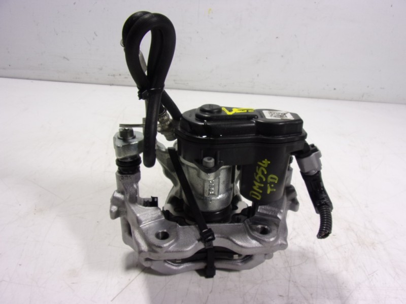 Recambio de pinza freno trasera derecha para toyota yaris 1.5 vvti hev referencia OEM IAM   