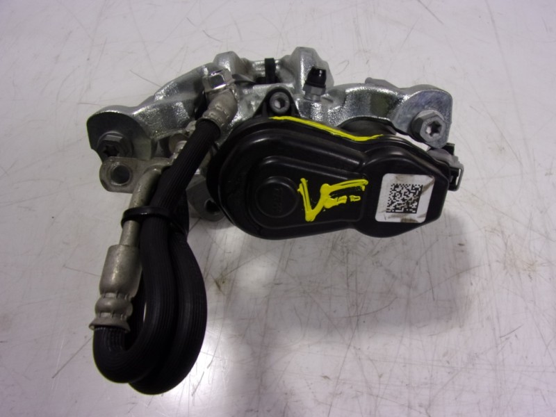 Recambio de pinza freno trasera derecha para toyota yaris 1.5 vvti hev referencia OEM IAM   