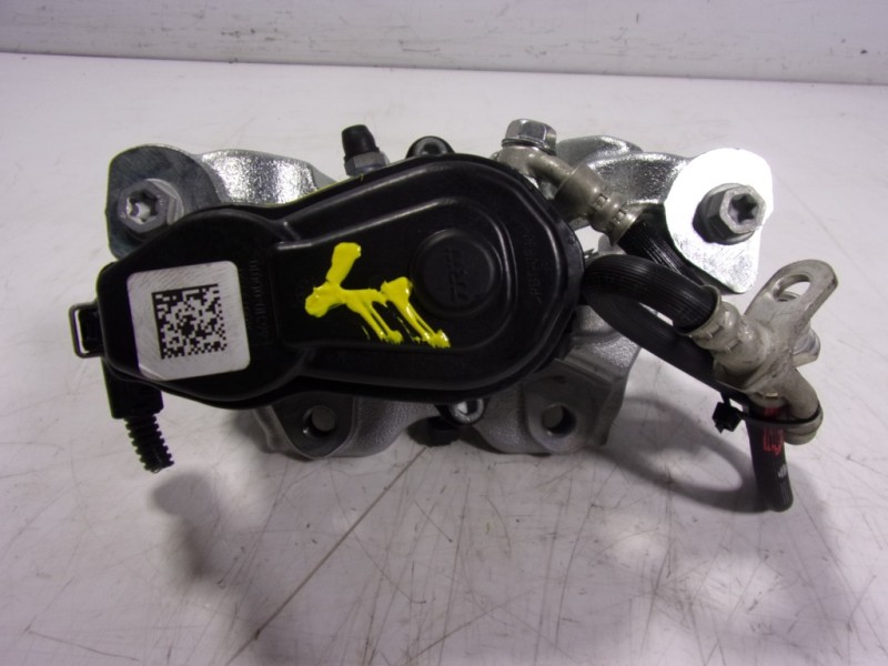 Recambio de pinza freno trasera izquierda para toyota yaris 1.5 vvti hev referencia OEM IAM   