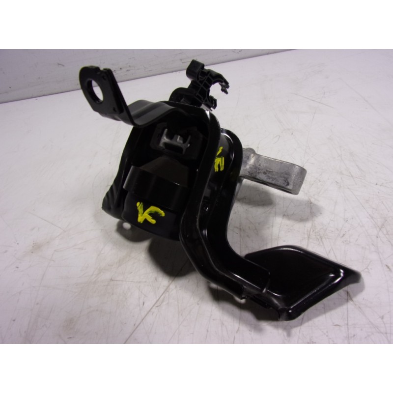 Recambio de soporte motor derecho para toyota yaris 1.5 vvti hev referencia OEM IAM   