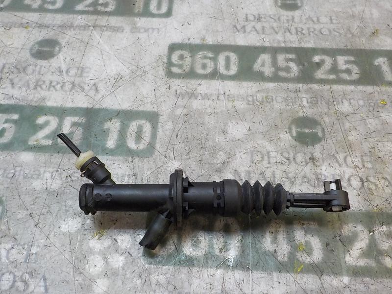 Recambio de bomba embrague para renault scenic iii 1.5 dci diesel fap referencia OEM IAM 306101808R  