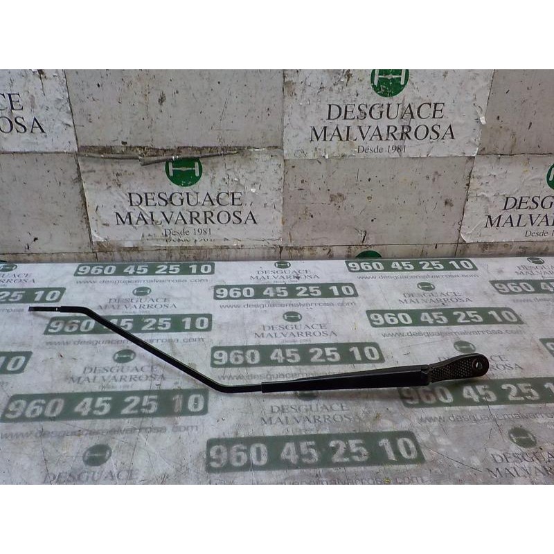 Recambio de brazo limpia delantero izquierdo para renault scenic iii 1.5 dci diesel fap referencia OEM IAM 288818592R  