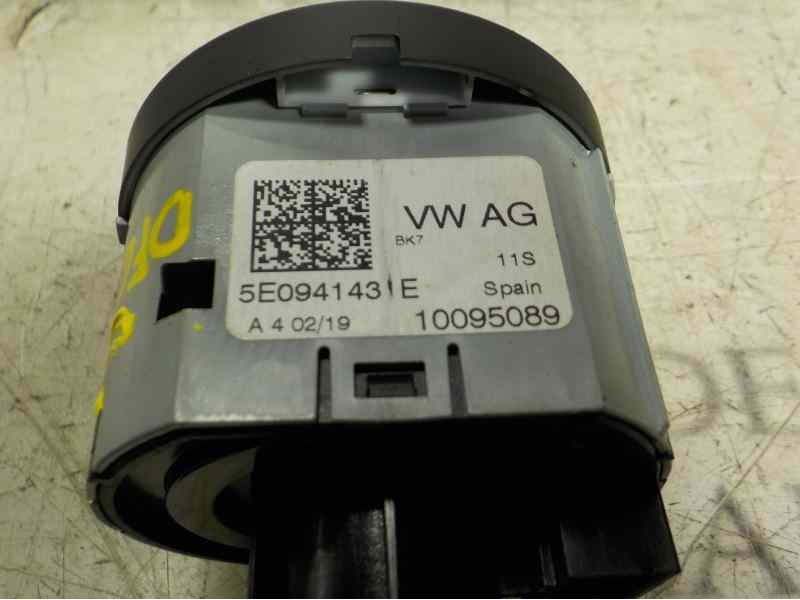 Recambio de mando luces para skoda fabia 1.0 mpi referencia OEM IAM 5E0941431EWHI 5E0941431E 10095089