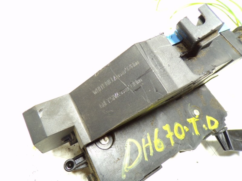 Recambio de cerradura puerta trasera derecha para citroën c3 picasso 1.6 hdi fap referencia OEM IAM   