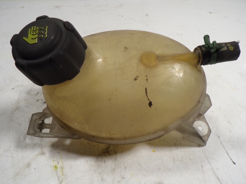 Recambio de deposito expansion para renault clio iv 1.5 dci diesel fap referencia OEM IAM 217104354R  