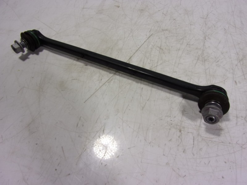 Recambio de tirante delantero izquierdo para toyota yaris 1.5 vvti hev referencia OEM IAM   