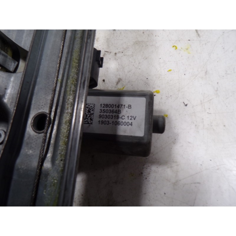 Recambio de elevalunas delantero derecho para renault clio iv 1.5 dci diesel fap referencia OEM IAM 807205569R 128001471B 128001