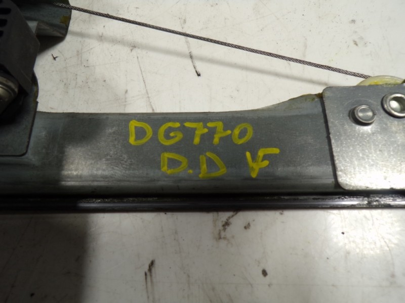 Recambio de elevalunas delantero derecho para renault clio iv 1.5 dci diesel fap referencia OEM IAM 807205569R 128001471B 128001