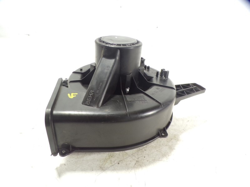 Recambio de motor calefaccion para volkswagen polo (6r1) 1.6 tdi referencia OEM IAM 6R1819015  