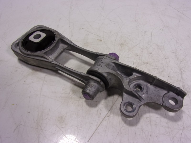 Recambio de soporte cambio para toyota yaris 1.5 vvti hev referencia OEM IAM   