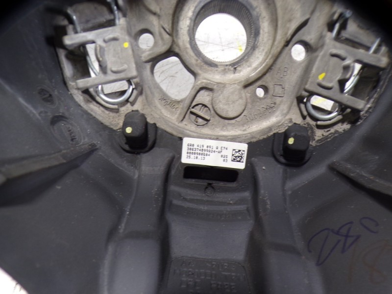 Recambio de volante para volkswagen polo (6r1) 1.6 tdi referencia OEM IAM 6R0419091QE74 6R0419891Q 