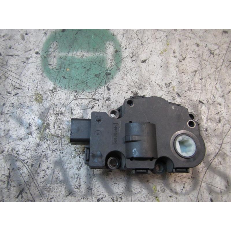 Recambio de motor apertura trampillas climatizador para bmw serie 3 berlina (e90) 320d referencia OEM IAM 64119321034  